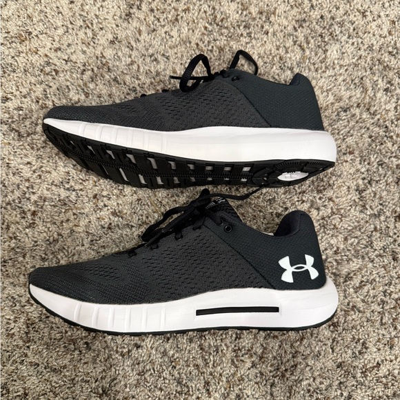 Under Armour Black Athletic Shoes - Picture 2 of 6